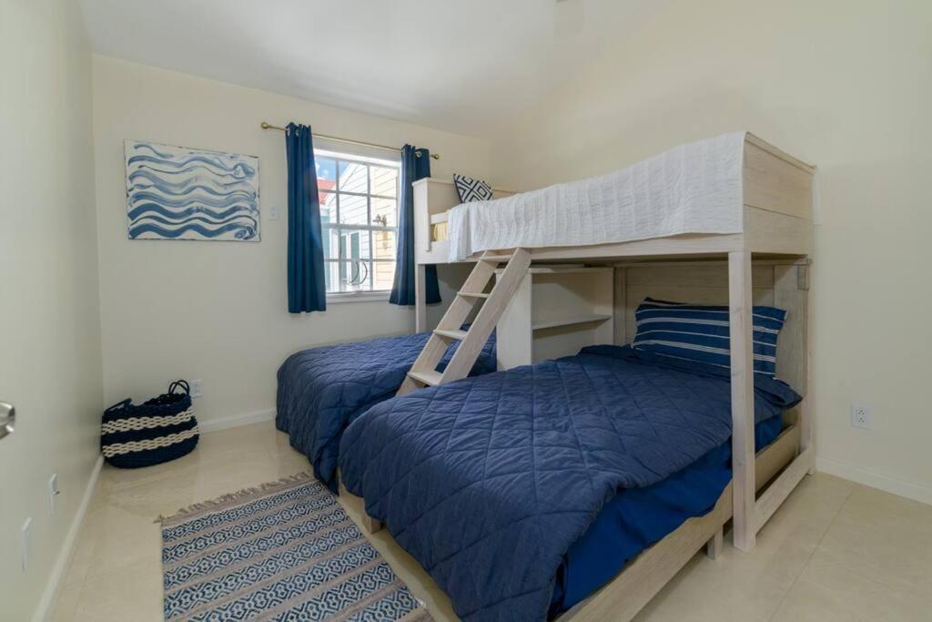 Jolly Harbour Attractive 3-Bedroom Home - Harbour Breeze מראה חיצוני תמונה